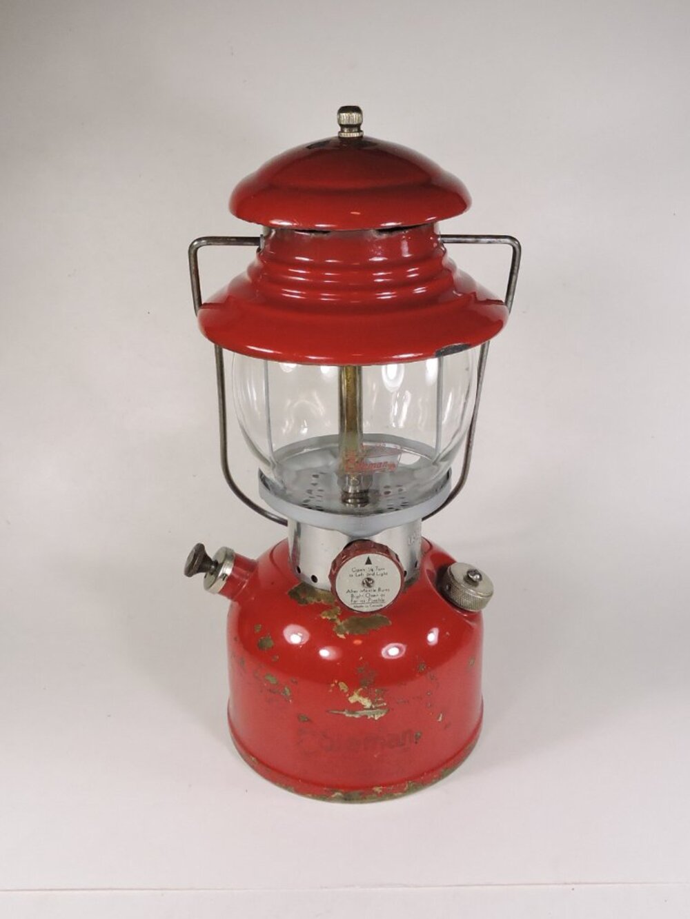 Vintage 1962 Coleman Model 200 Lantern - Made In Canada